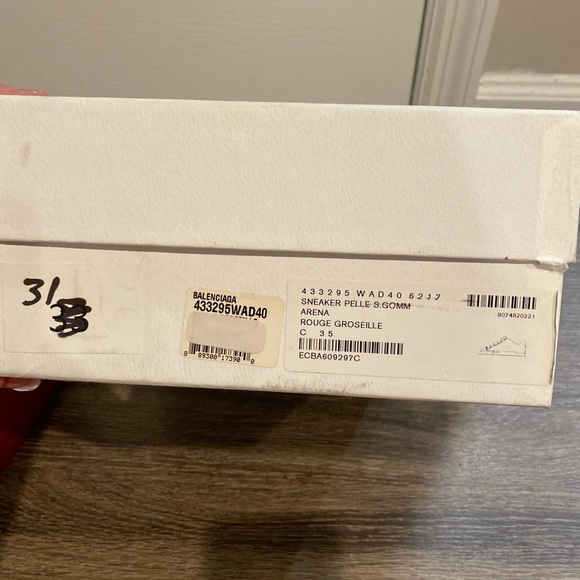 Balenciaga Arena low sneakers - Picture 8 of 8